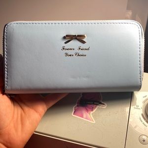 Woman wallet